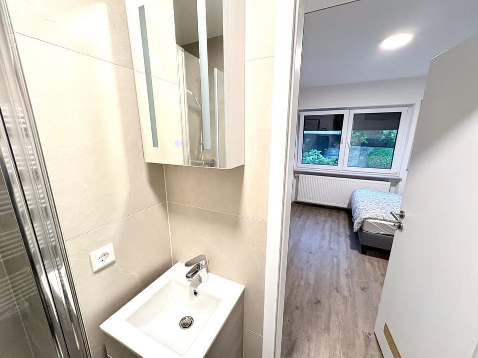 Cozy Room Echterdingen Stuttgart Airport & Messe Apartment in Baden-Württemberg