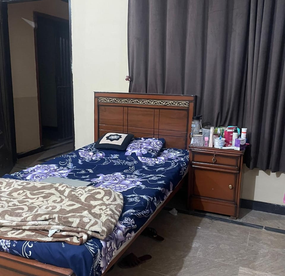 Ayat girls hostel Hostel in Islamabad Capital Territory