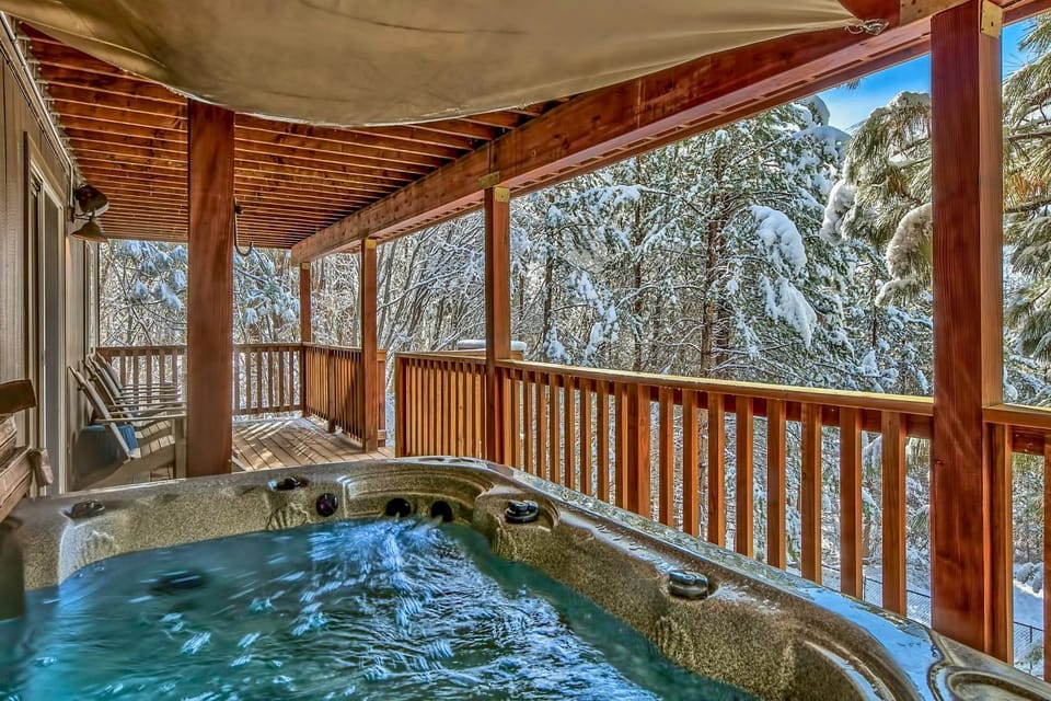 Day, Natural landscape, Winter, Hot Tub, Balcony/Terrace