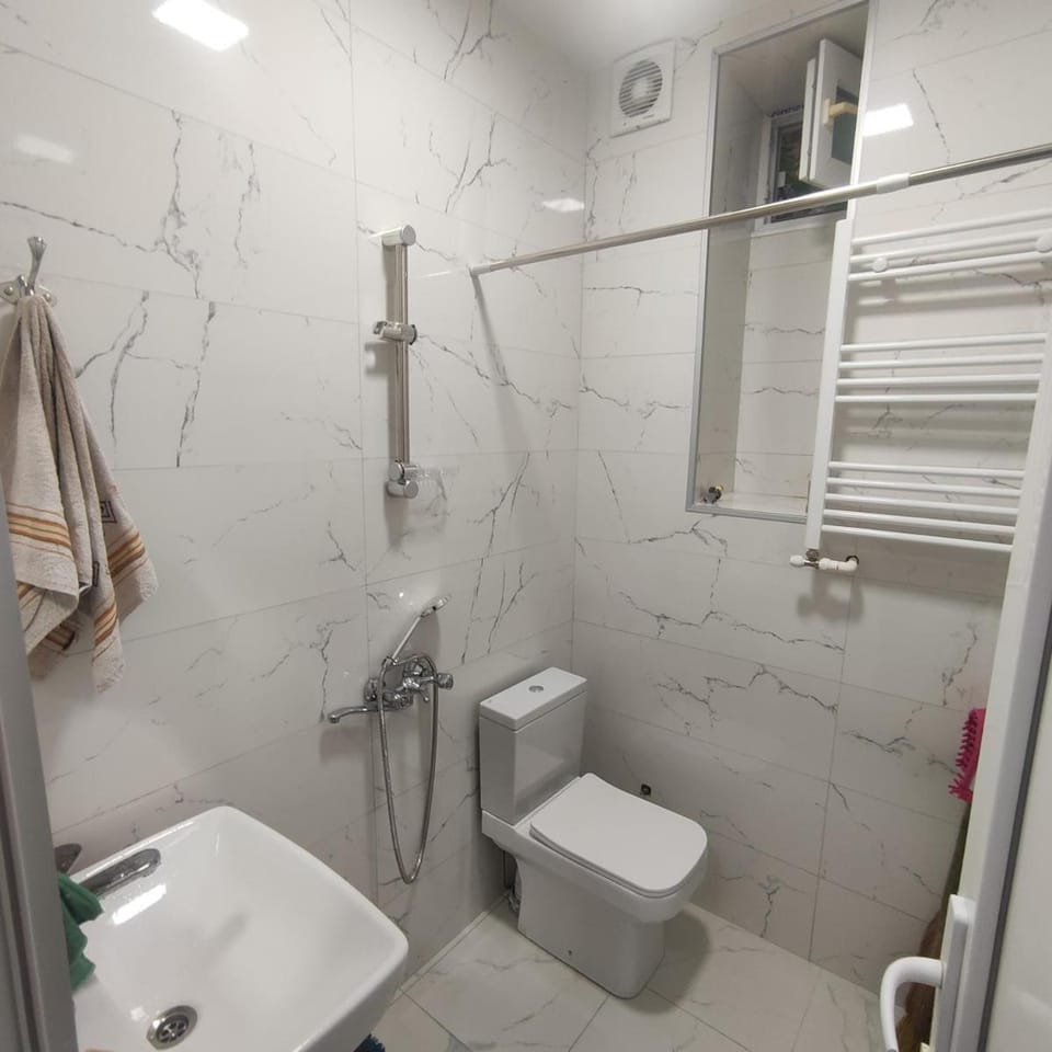 Dom2 Apartment in Tbilisi, Georgia