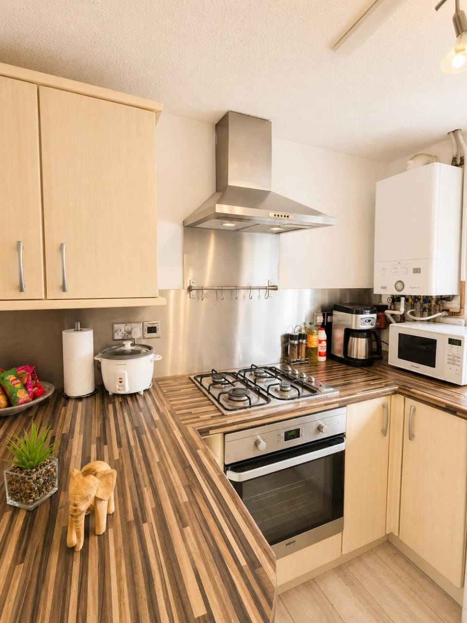 Kitchen or kitchenette, kitchen, kitchen