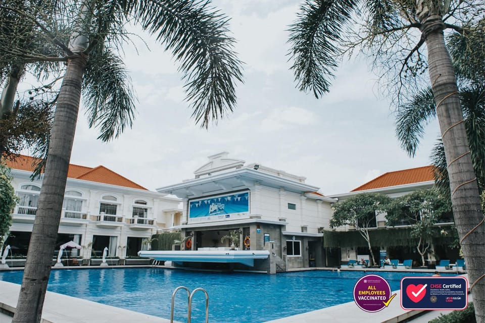 Property building, Swimming pool