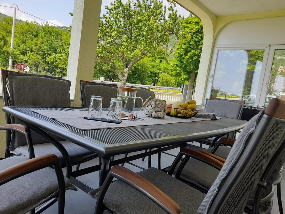 Alpine-Adria Escape Apartment in Zadar County