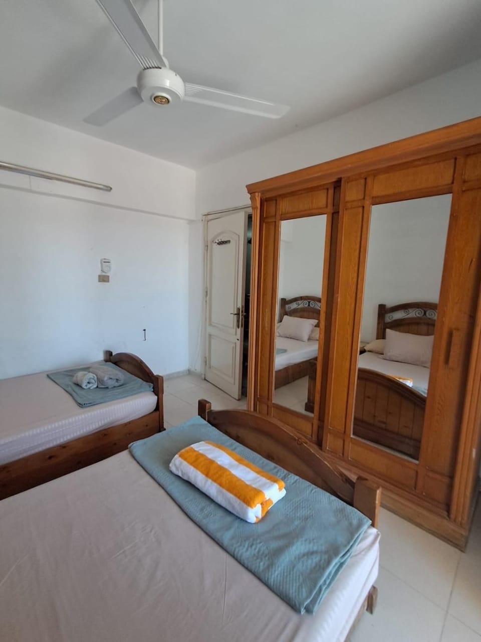 Bed, Photo of the whole room, Bedroom, towels, wardrobe