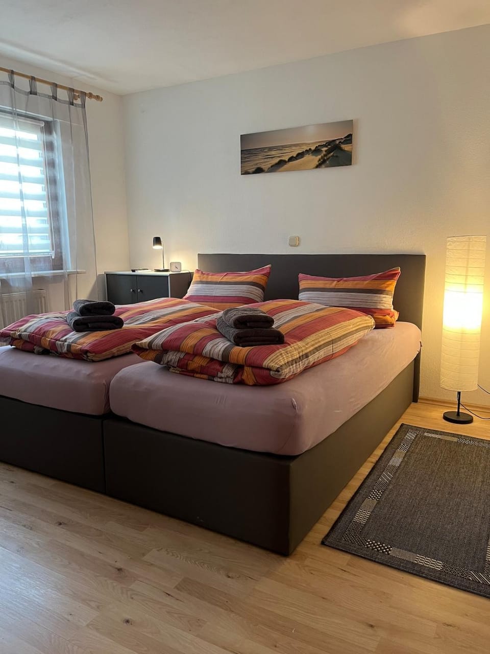 Bed, Photo of the whole room, Bedroom, towels