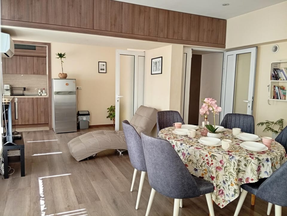 Grand Central Varna Apartment in Varna