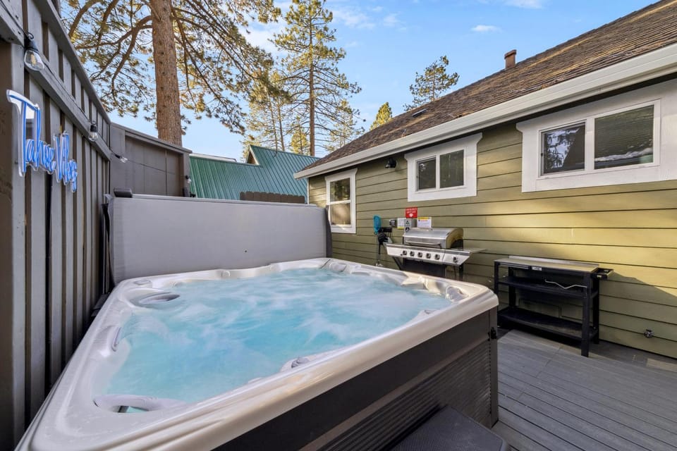 Day, Natural landscape, Hot Tub