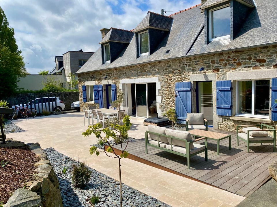 Property building, Patio
