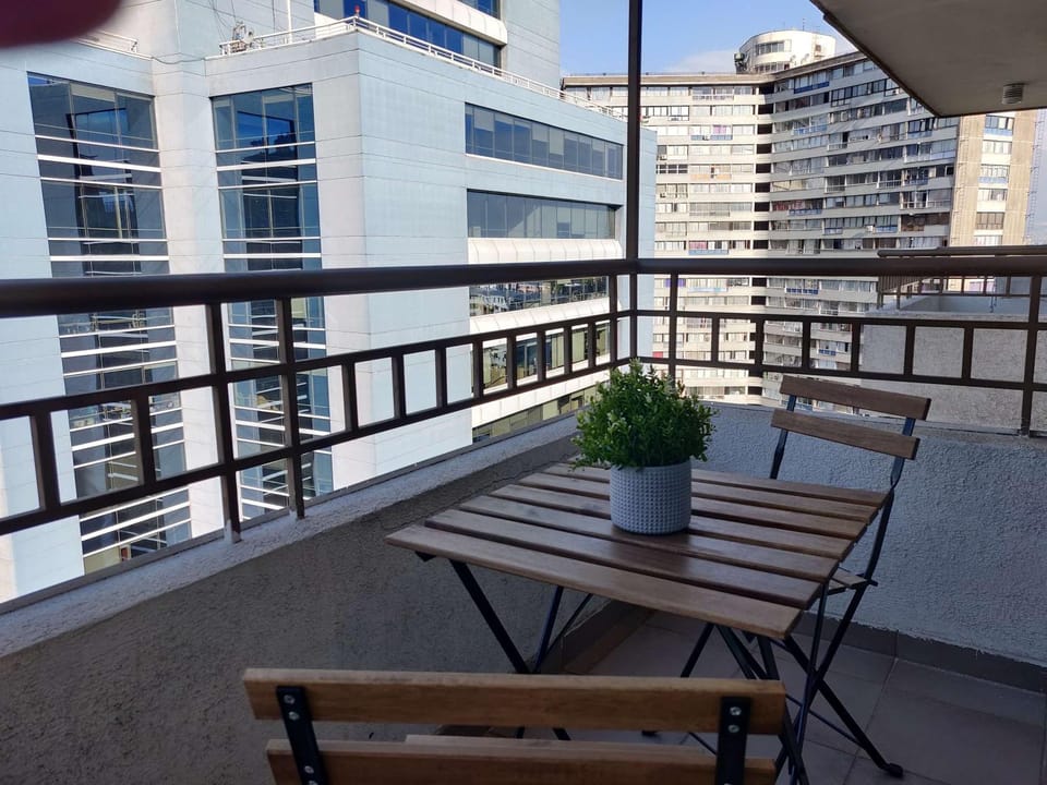 Providencia Apartment Modern Balcony Sleeps 5 Apartment in Providencia