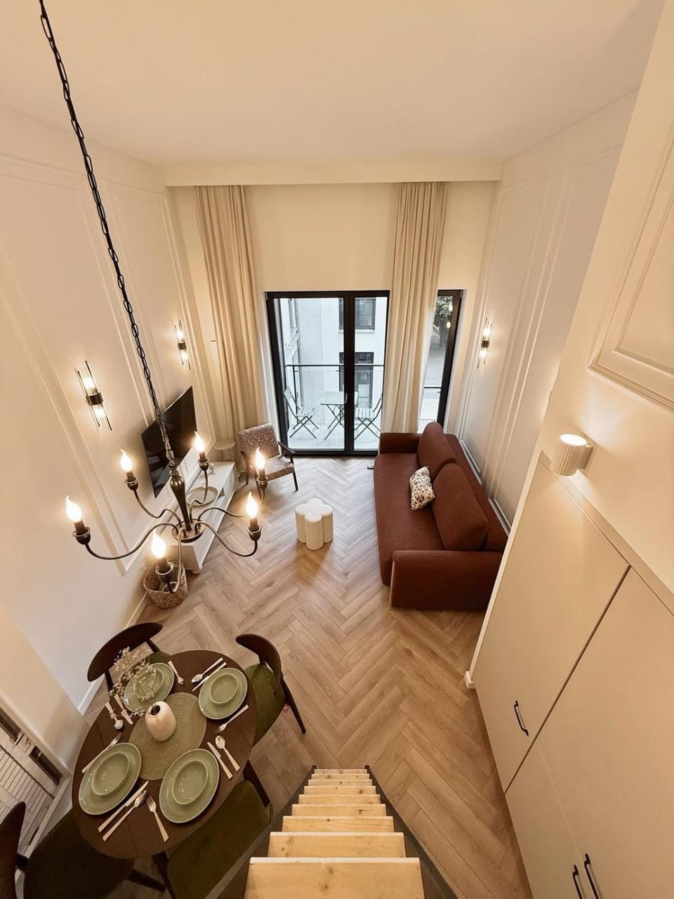 Living room, Photo of the whole room