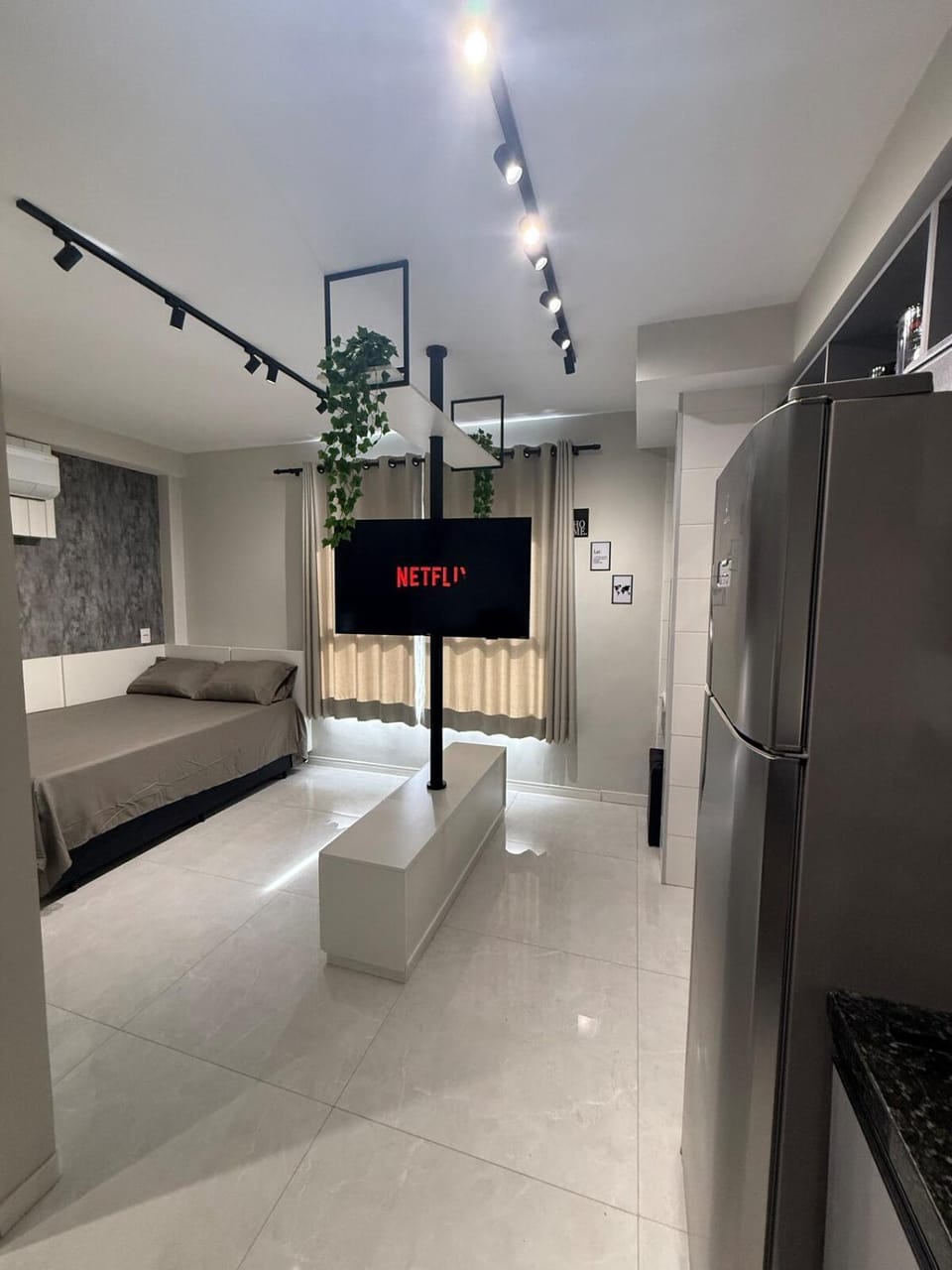 Studio 44 Luxo Design Com Closet, Office e Ar Apartment in Mogi das Cruzes