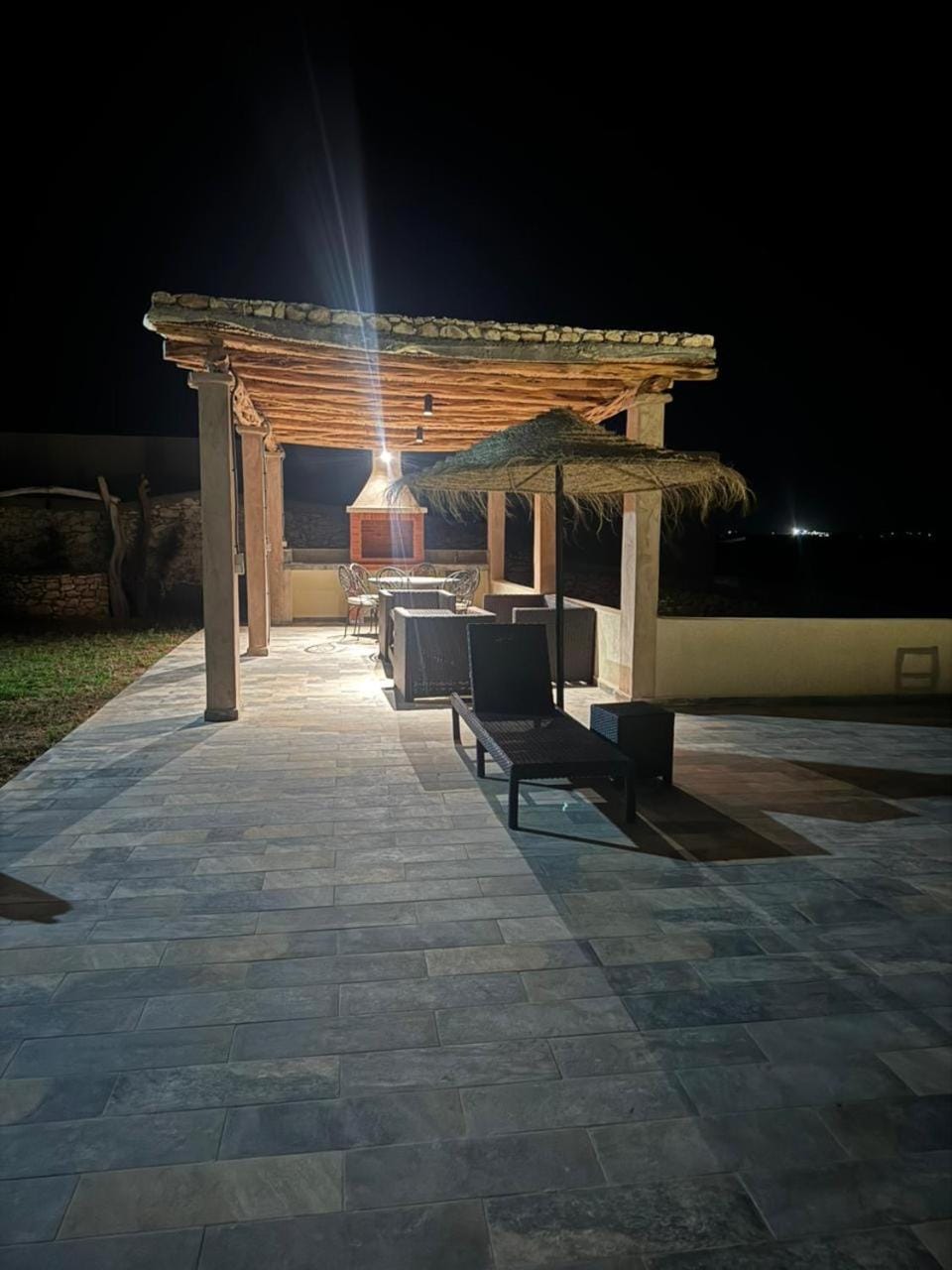 Patio, Dining area
