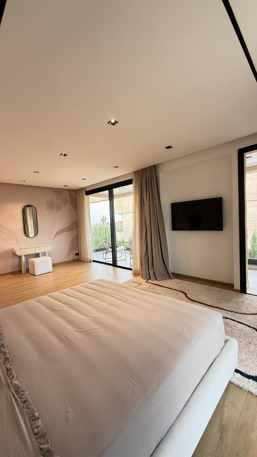 Modern Villa in Marrakesh - 5 Suites & Pool Villa in Marrakesh-Safi