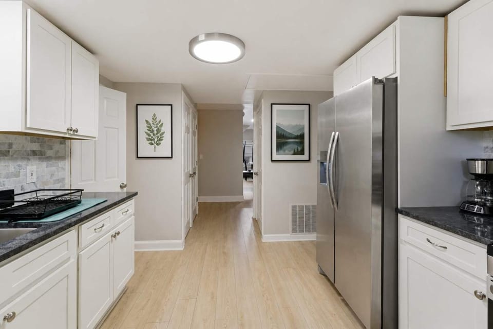 The Grandstands Apt 3 - All Star Baseball Rentals Apartment in Oneonta