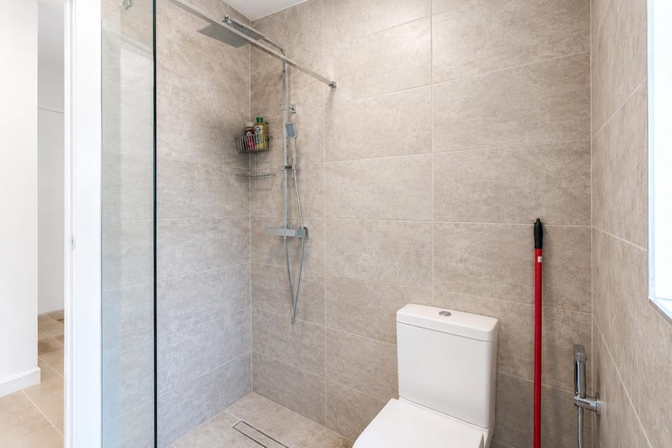 Shower, Toilet, Bathroom