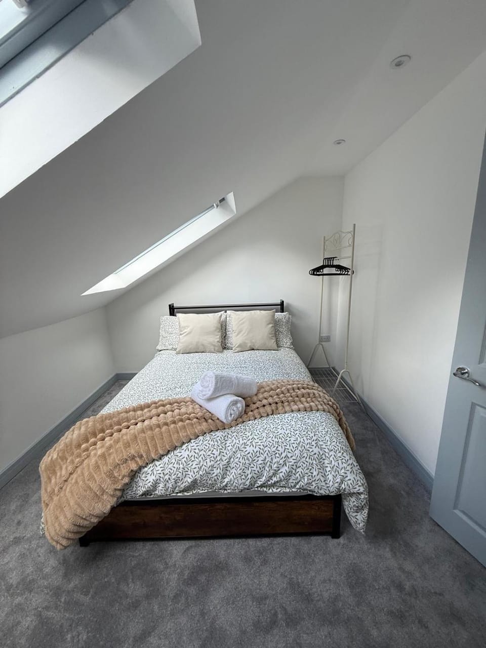 4 Bedroom Apartment In Glasgow City Centre Apartment in Glasgow