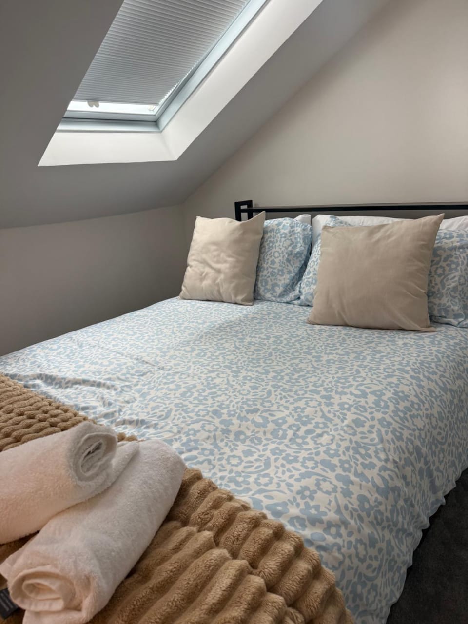 4 Bedroom Apartment In Glasgow City Centre Apartment in Glasgow