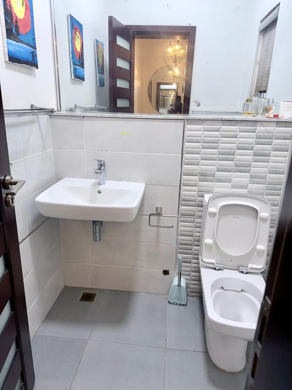 The ozone resident Apartment in Lagos