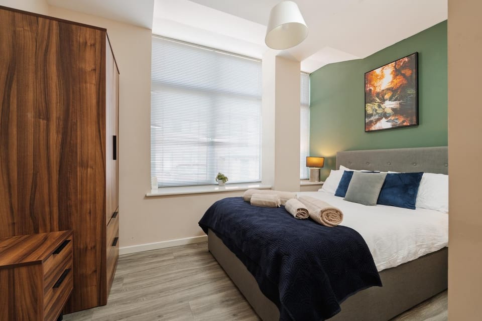 Green Haven Apartment in Salford