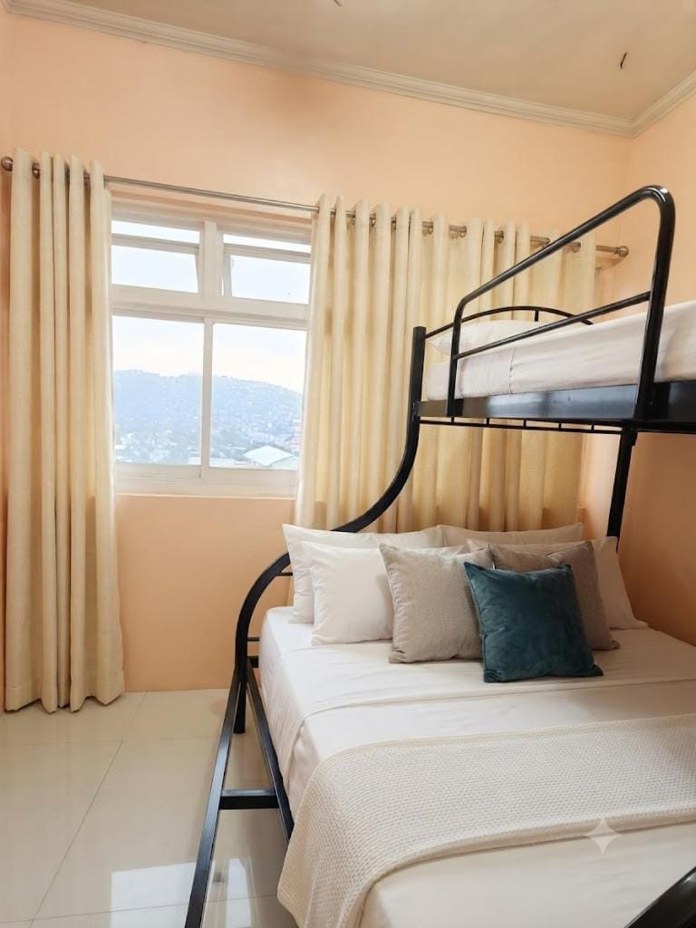 Your Amazing and Comfortable Home Near town Unit 2 Bed and Breakfast in Baguio
