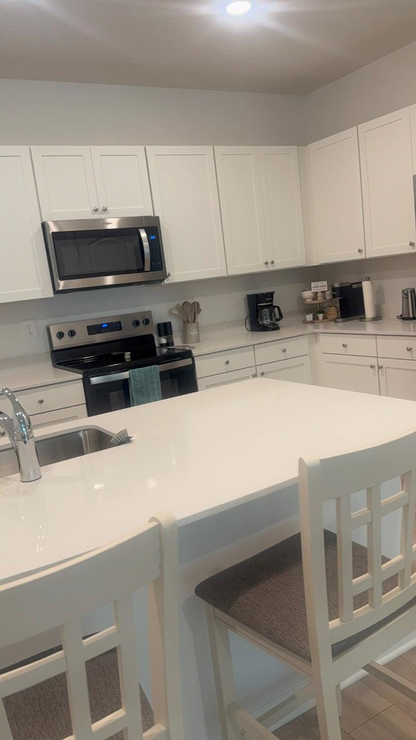 NEW! Modern & Private Home Pool, Gym, Playground House in Florida