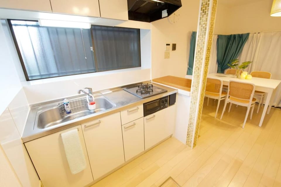南蒲田デザイナーズLoft Apartment in Kanagawa Prefecture