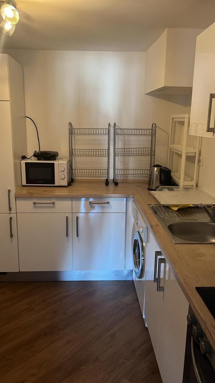 Modern 2-room apartment for up to 4 people Apartment in Bonn