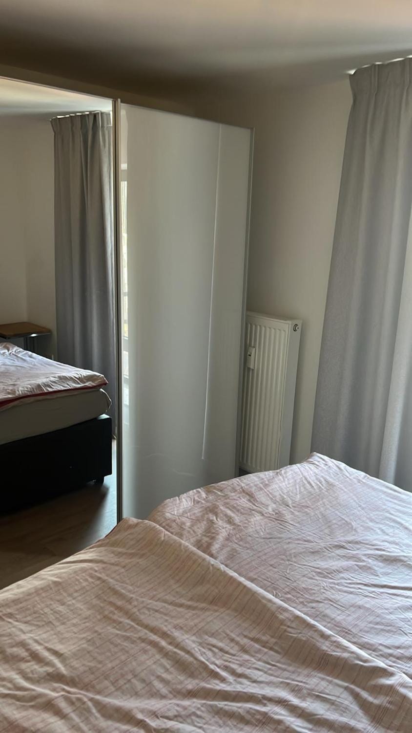 Modern 2-room apartment for up to 4 people Apartment in Bonn