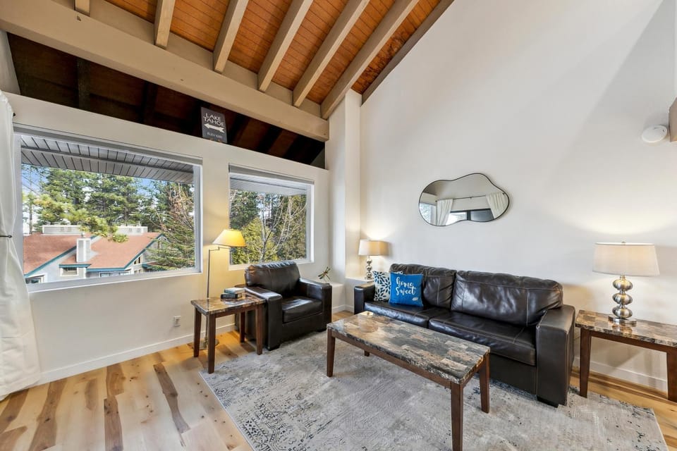 Lakeland Village #309 Luxury Remodel 1BR+Loft Apartment in South Lake Tahoe