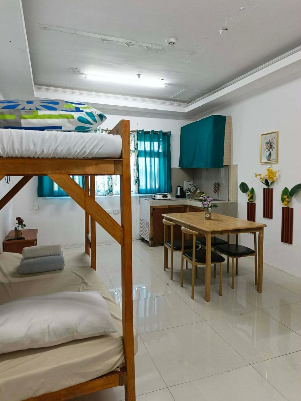 Your Amazing and Comfortable Home Near town Unit 3 Bed and Breakfast in Baguio