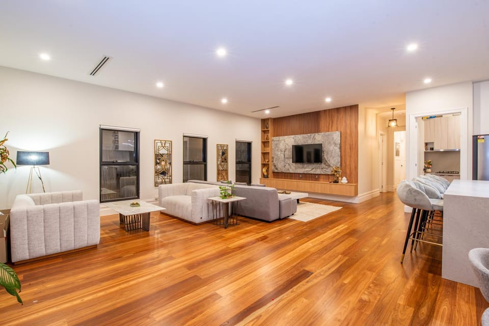 Living room, Dining area