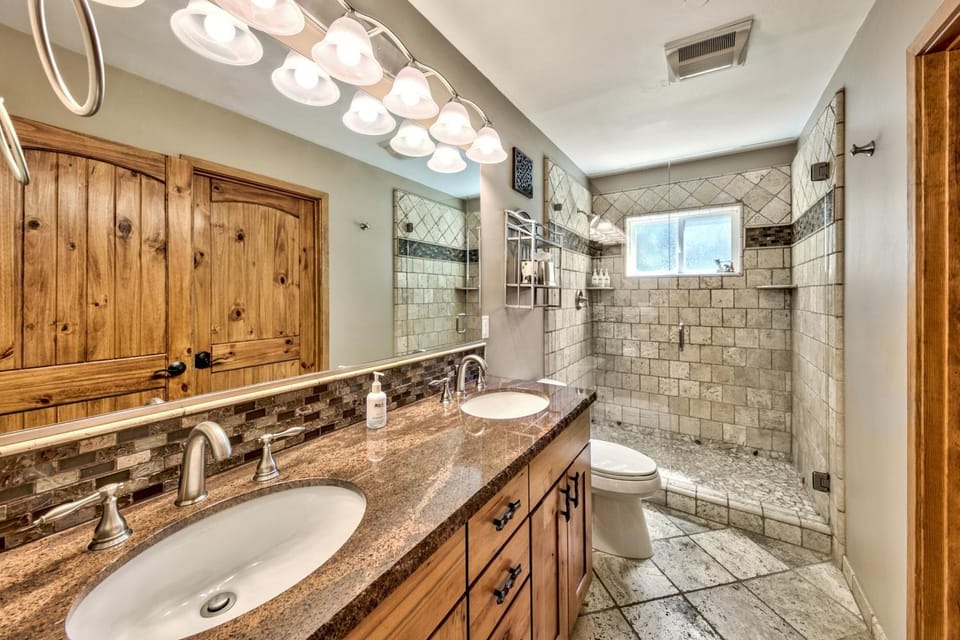 Shower, Toilet, Bathroom, furniture