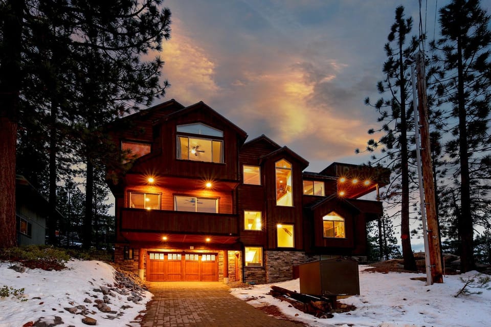 Property building, Night, Natural landscape, Winter, Sunset, Parking
