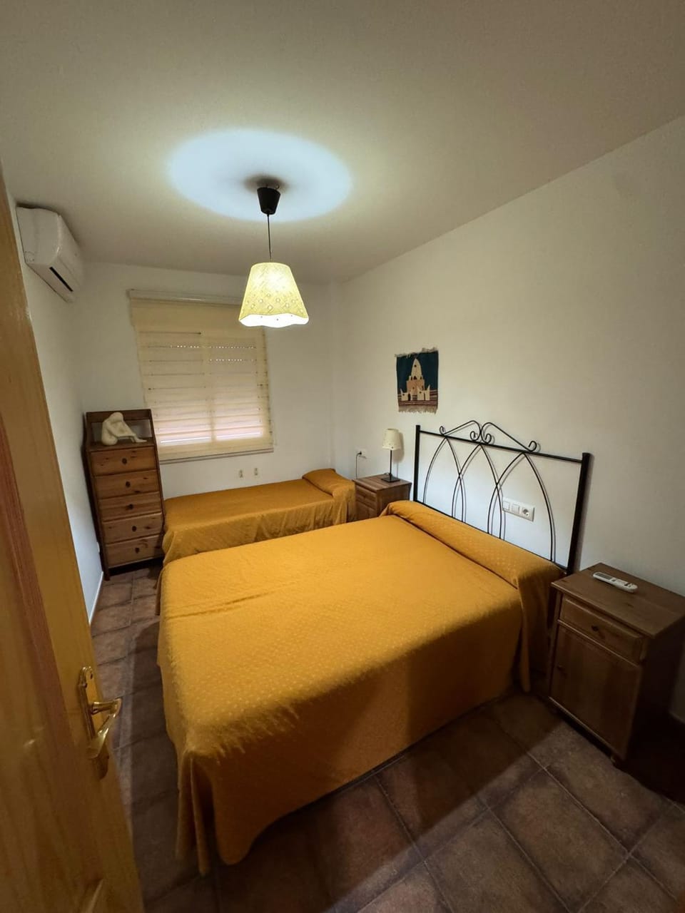 Bed, Bedroom, wardrobe, air conditioner