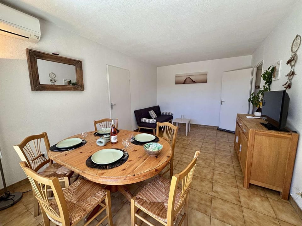 Appartement avec clim et piscine - 3 pers. - FR-1-252-203 Apartment in Antibes
