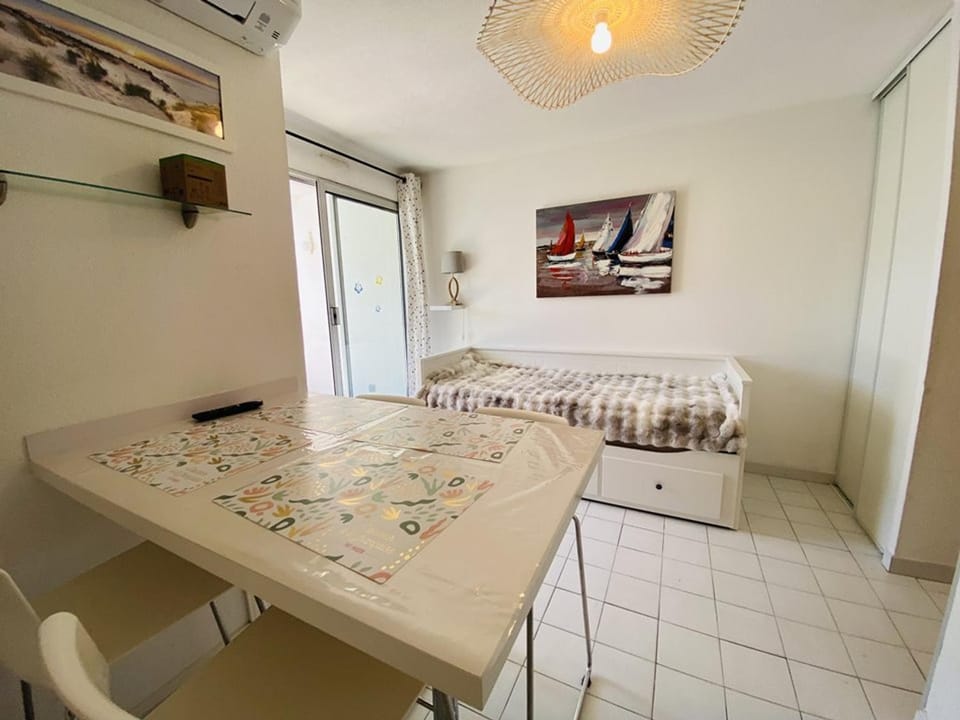 Studio cabine calme, plage à 4 pers. - FR-1-874-91 Cabin in La Grande-Motte