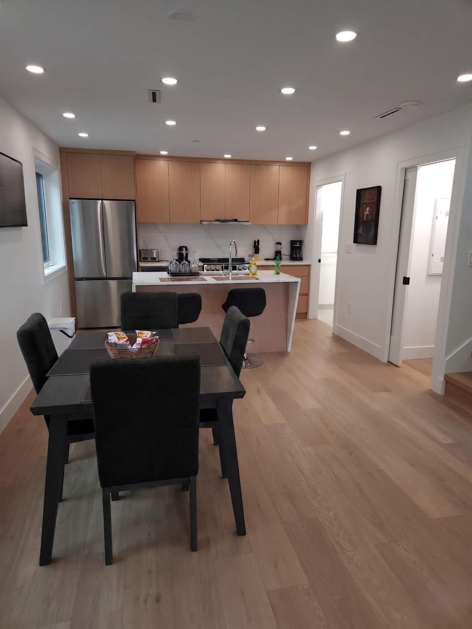 Kitchen or kitchenette, Dining area, dishwasher, oven, stove, toaster