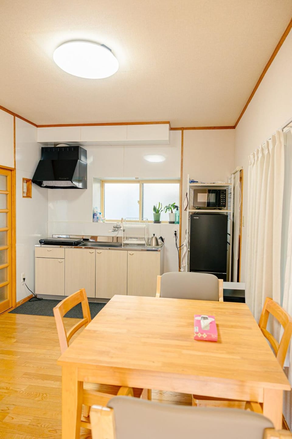 T387Tranquil Riverside Stay&Free Parking&Max 3 people Apartment in Takayama