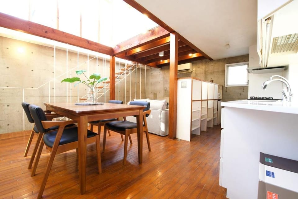 IKEBUKURO House Apartment in Japan