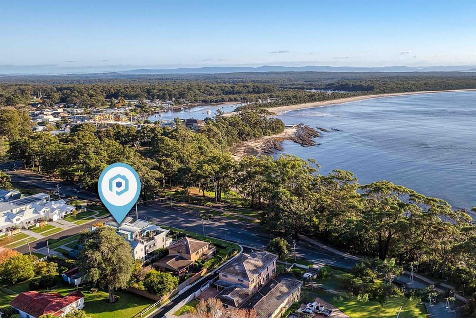 Bruma on Bowen - Opposite Shark Net Beach House in Huskisson