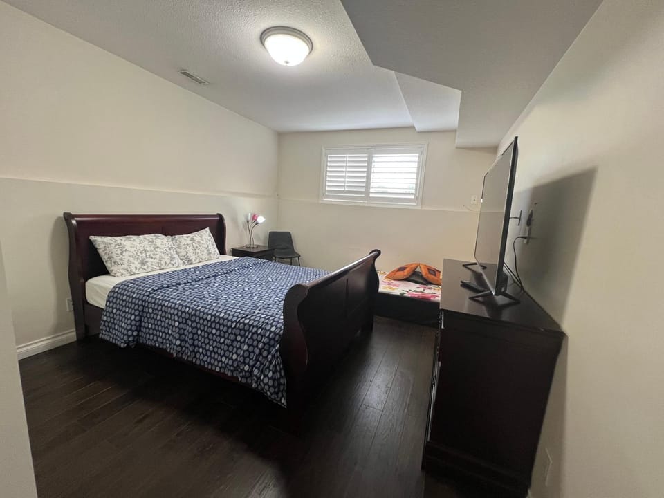 Luxurious Vacation Vacation rental in Welland