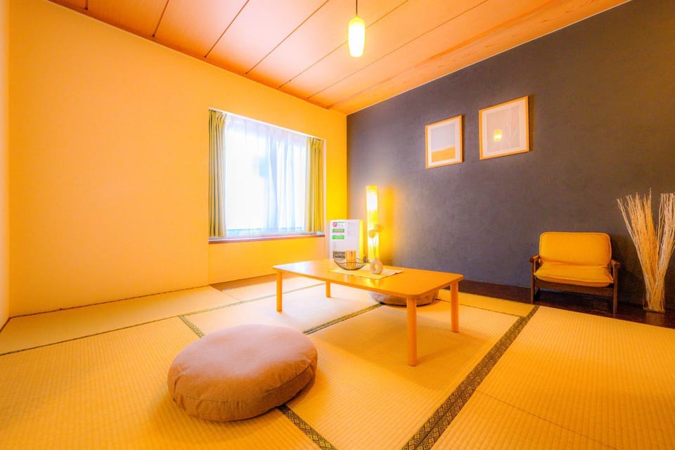 Seating area, Bedroom