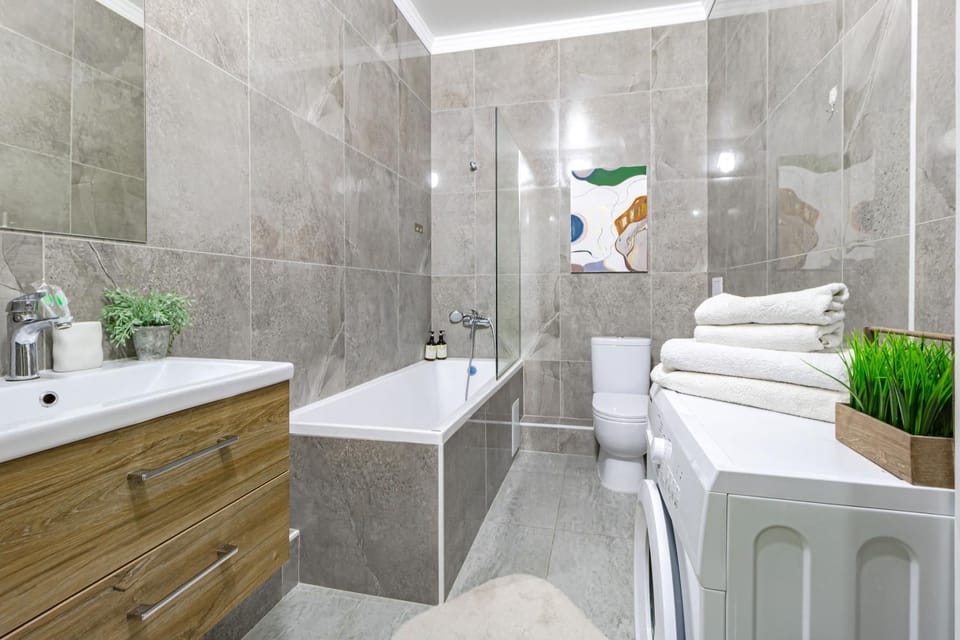 Shower, Bathroom, Bath, towels