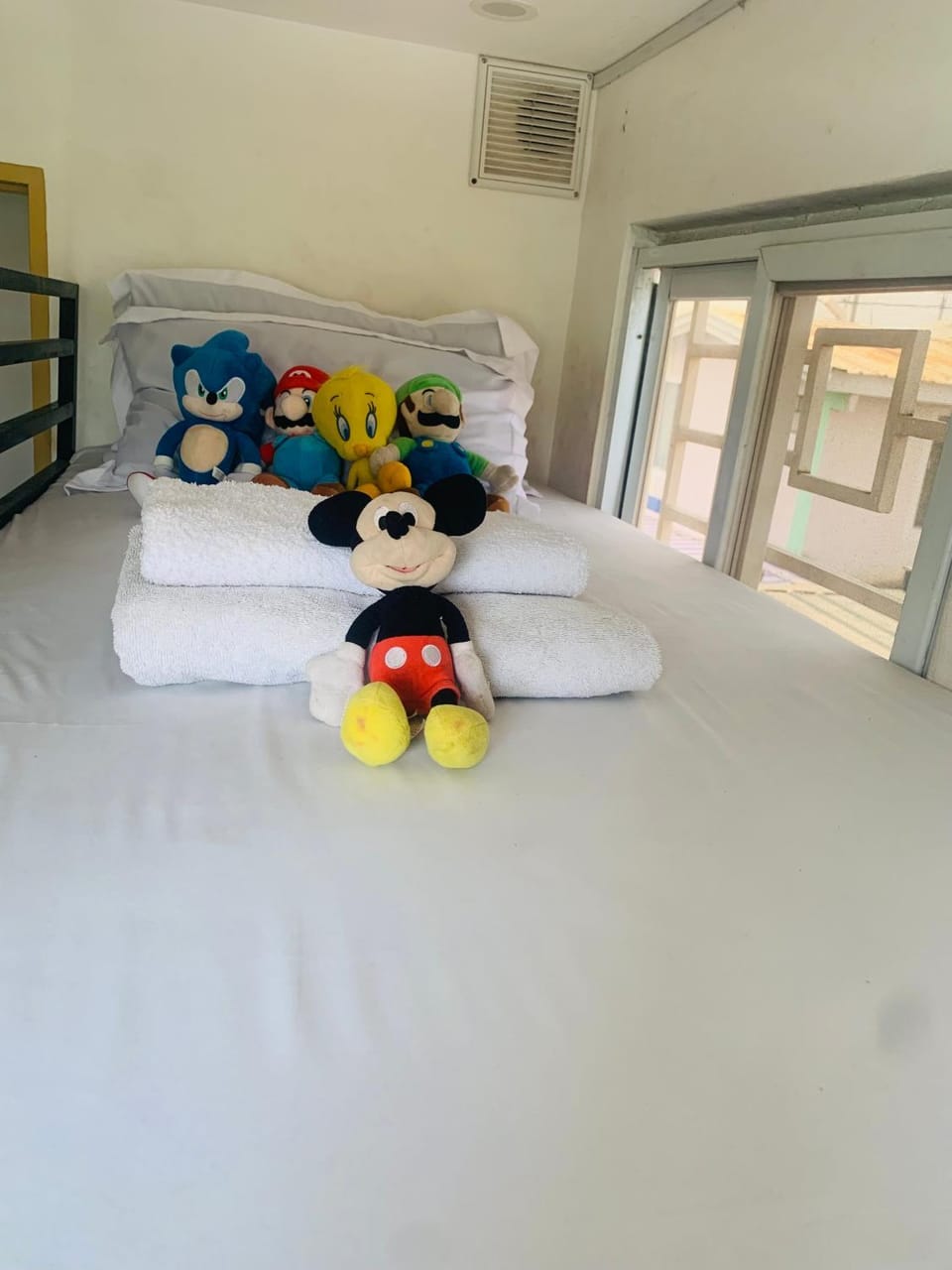 GuesthousePv2NaicCavite Bed and Breakfast in Calabarzon