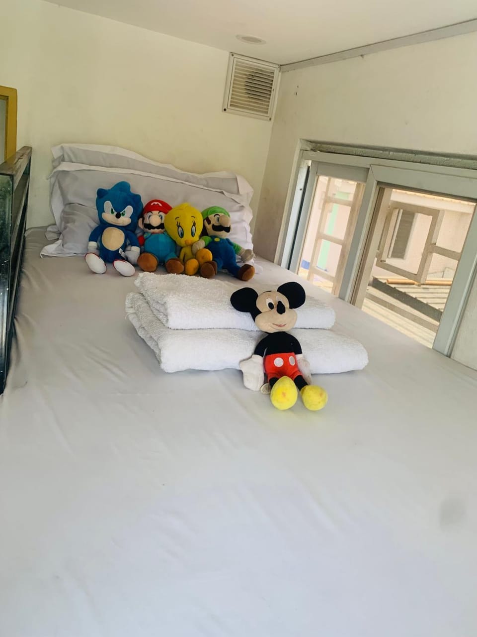 GuesthousePv2NaicCavite Bed and Breakfast in Calabarzon