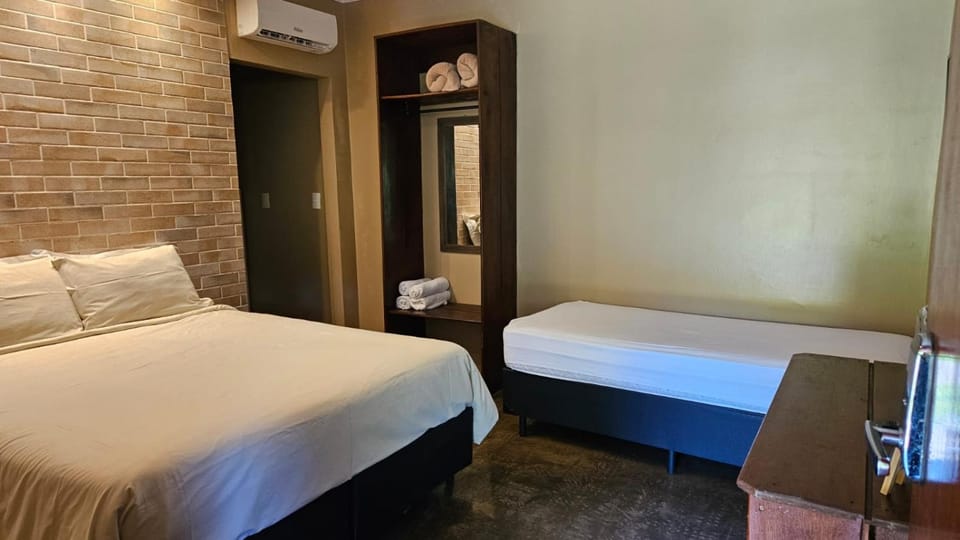 Villa Ayê Socorro SP - Pousada Petfriendly Bed and Breakfast in State of São Paulo