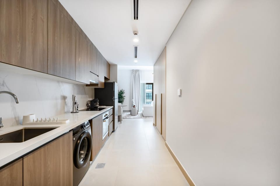 Modern Studio Yas Island Near Ferrari World Apartment in Abu Dhabi