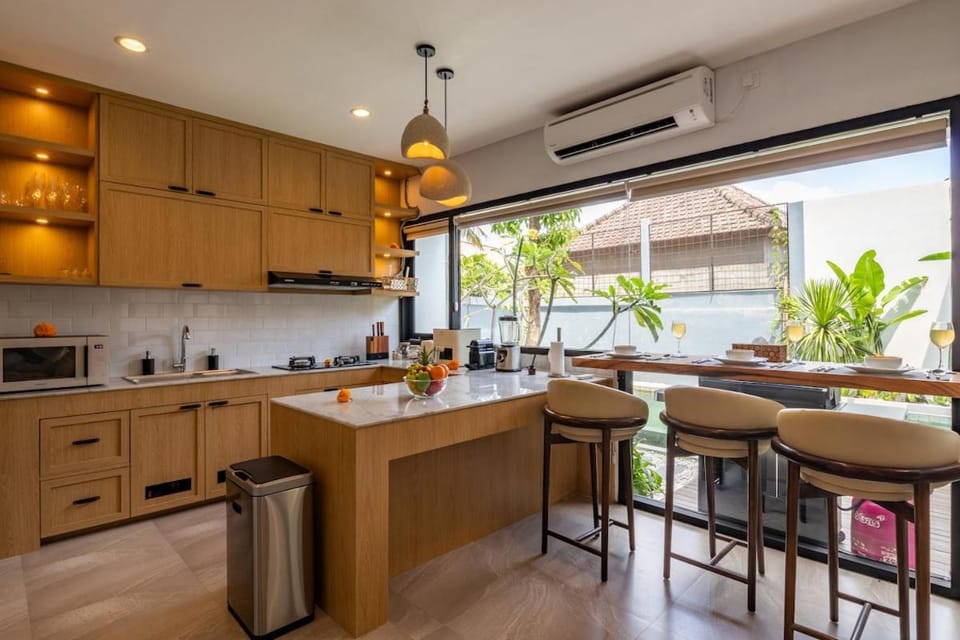 Modern & Elegant 3bd Umalas Villa with Private Pool Villa in North Kuta