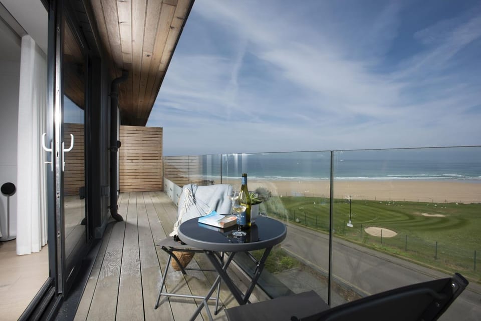 View (from property/room), Balcony/Terrace, Beach, Sea view