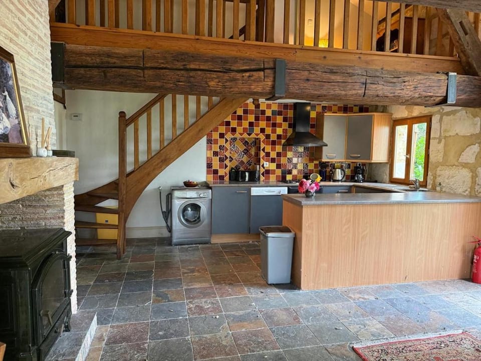 Le petit Bastit House in Nouvelle-Aquitaine